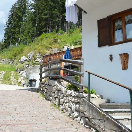 Cesa Soracrepa Apartment
